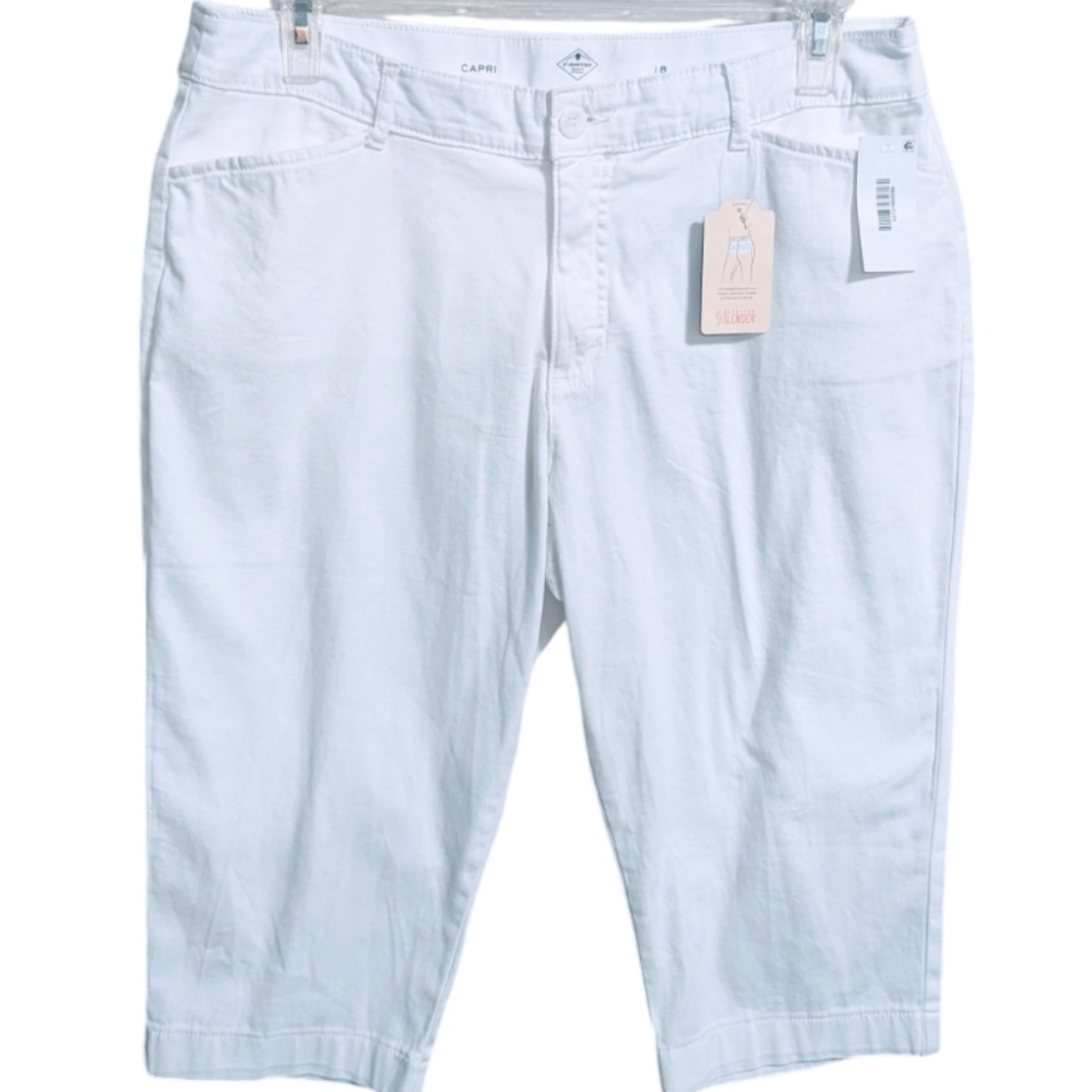 St. John's bay Women's jean denim capris sz 18 white tummy control w-203